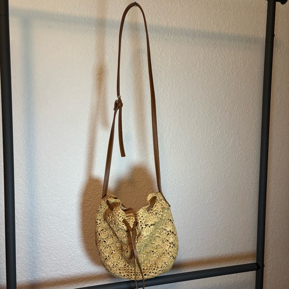 btb Los Angeles Isabella Paper Straw Drawstring Bag. Sand Color. Adjustable - Picture 4 of 11